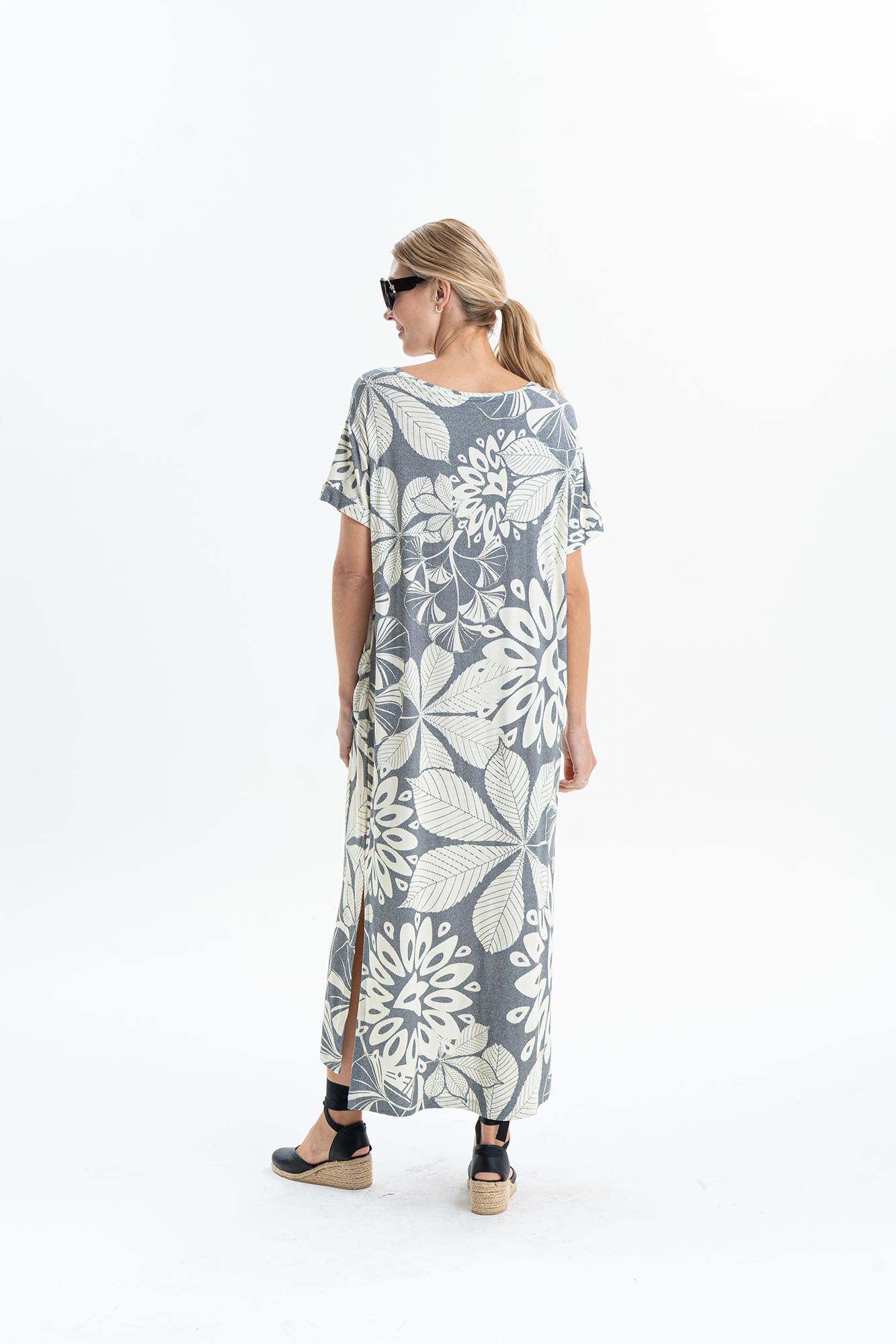 VESTIDO CELINA FLORES BLANCAS