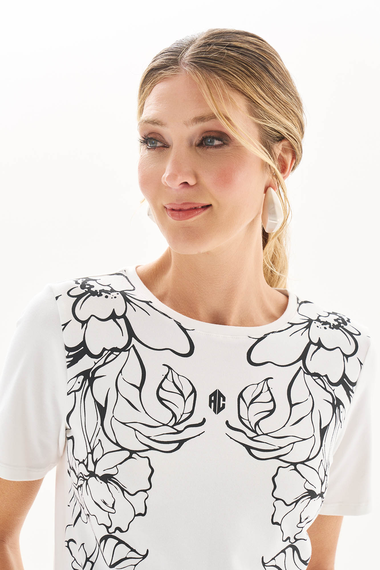 REMERA FIORI
