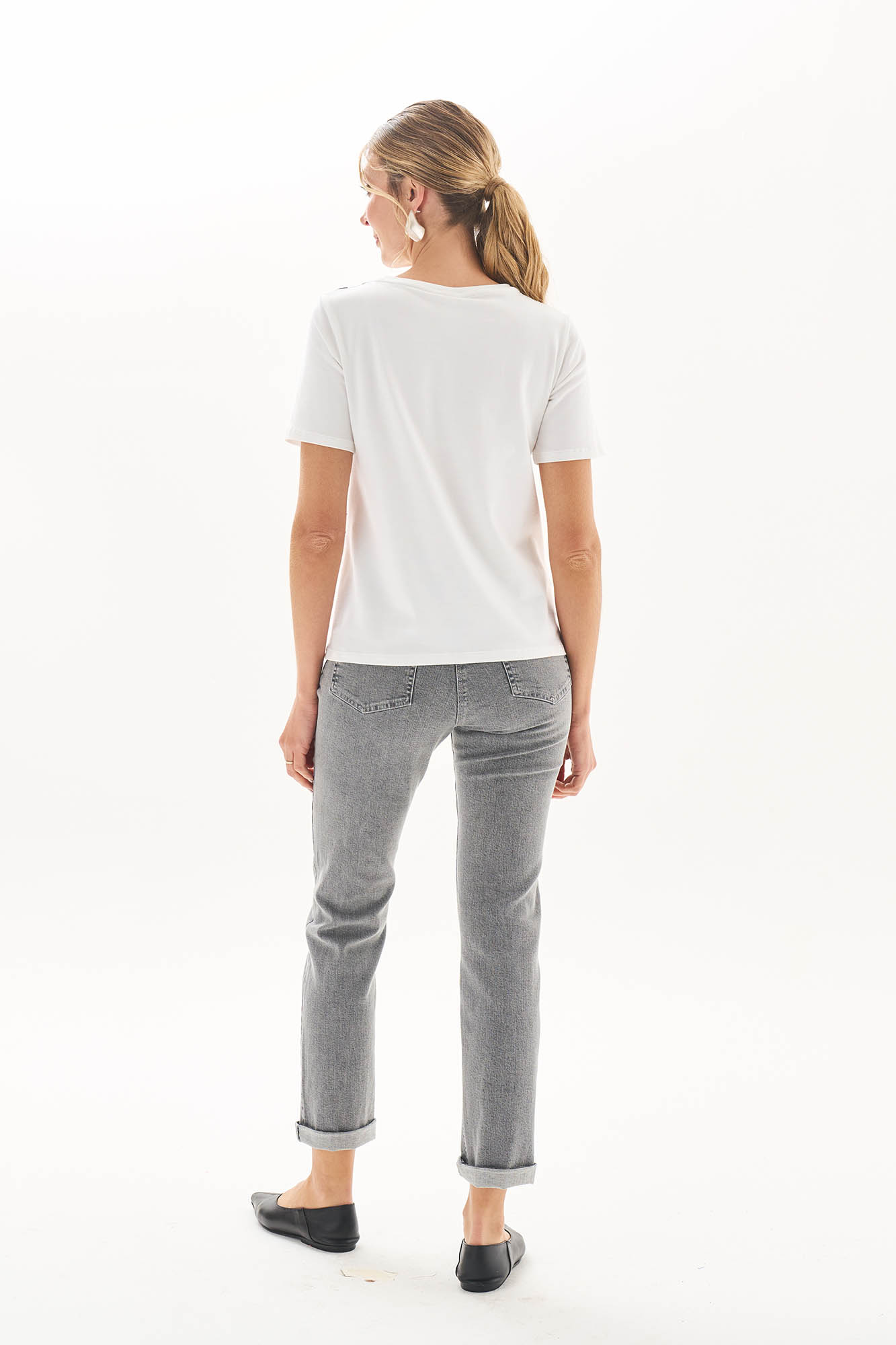 REMERA FIORI